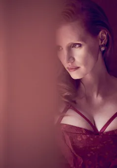 Jessica Chastain đẹp mê hồn trên Town & Country