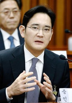 Phó Chủ tịch Lee Jae-yong bị bắt giữ: Samsung có ổn định?