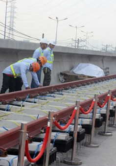 TP.HCM ứng vốn đảm bảo tiến độ lắp đường ray tuyến metro số 1