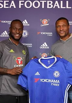 Chelsea trói chân Moses tới năm 2021