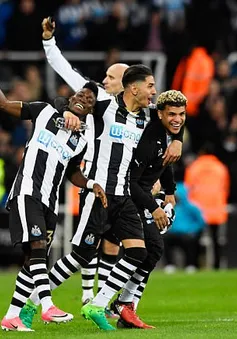 Newcastle United trở lại Premier League mùa giải tới