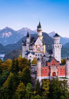 Lâu đài Neuschwanstein - Câu chuyện thần tiên ngoài đời thực