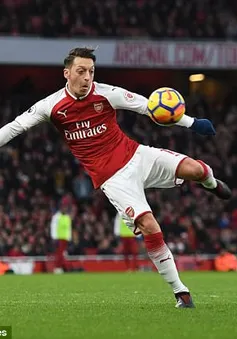 Arsenal nên buông bỏ 5 ngôi sao công thần ngay trong năm 2019