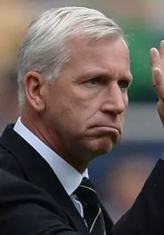 CHÍNH THỨC: West Brom bổ nhiệm Alan Pardew vào "ghế nóng"