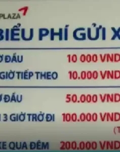 TP.HCM: Giá trông giữ xe “phớt lờ” quy định