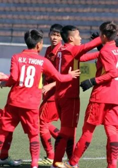 Vòng loại U16 châu Á 2018: Thi đấu thiếu người, U16 Việt Nam vẫn ra quân thắng lợi