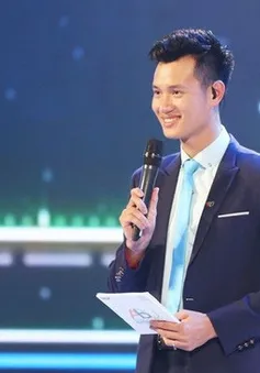 BTV Mạnh Tùng: “Làm MC trải nghiệm không phải công việc đầy màu hồng”