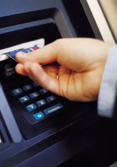 Bắt nhóm người Trung Quốc vào Việt Nam trộm tiền từ cây ATM