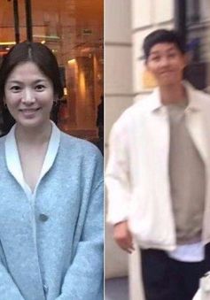 Fan sướng rơn vì ảnh mới cực ngọt ngào của Song Joong Ki và Song Hye Kyo