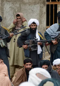 Taliban tấn công căn cứ quân sự tại Afghanistan gây thương vong lớn