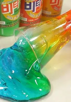 Cảnh báo nguy cơ độc hại từ chất nhờn "ma quái" Slime