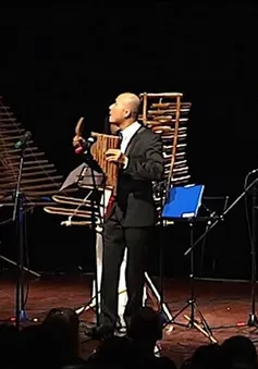 Thưởng thức những bản nhạc cổ điển trên nền âm thanh của tre nứa