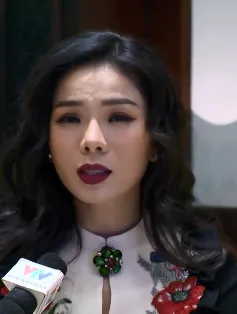 Ca sĩ Lệ Quyên: "Tôi có một tuổi thơ dữ dội"