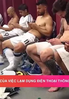 Cầu thủ nghiện điện thoại thông minh: Lợi bất cập hại