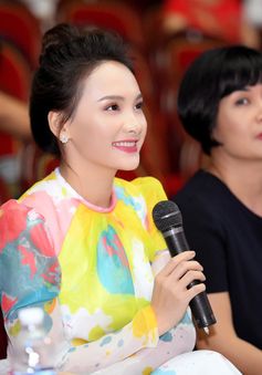 Bảo Thanh rạng rỡ chấm chọn Người mẫu Quý bà Việt Nam 2018
