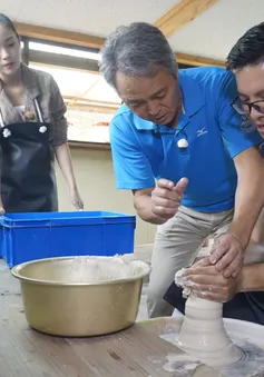 Sắc màu Nhật Bản - Trải nghiệm du lịch xanh: Trải nghiệm làm gốm tại tỉnh Nagasaki