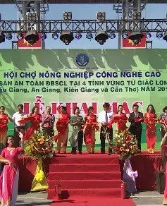 Khai mạc Hội chợ Nông nghiệp công nghệ cao