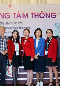 Thư ký đại biểu rạng rỡ trong ngày đầu đón tiếp đại biểu tới tham dự LHTHTQ lần thứ 38