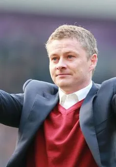 HLV Solskjaer sẽ ra sân ở trận cầu tái hiện màn ngược dòng lịch sử của Man Utd