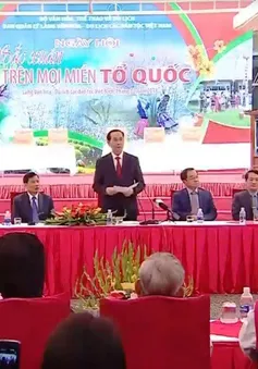 Chủ tịch nước tham dự ngày hội "Sắc Xuân trên mọi miền Tổ quốc"