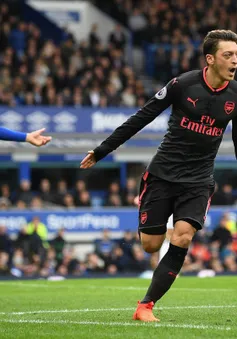 Arsenal nhắm sao bự thay nhạc trưởng Ozil