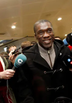 Clarence Seedorf trở thành HLV của Deportivo