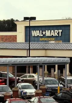 Walmart nâng độ tuổi được phép mua súng