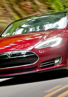 Hãng Tesla thông báo thu hồi xe lỗi