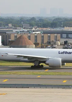 Cướp táo tợn 5 triệu USD tiền mặt trên máy bay của Lufthansa