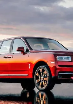 Rolls-Royce ra mắt chiếc SUV sang trọng nhất thế giới