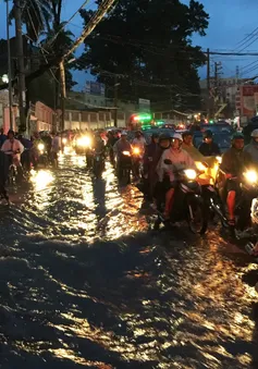 TP.HCM: Lấn chiếm hệ thống thoát nước gây ngập úng