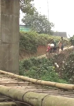 Cầu tạm mất an toàn ở Thái Nguyên