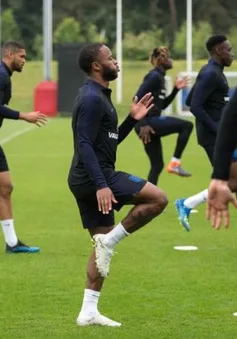 Sterling lý giải về hình xăm "hàng nóng" trên chân gây tranh cãi