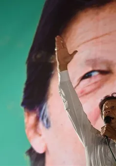 Thủ tướng Pakistan đắc cử Imran Khan đối mặt với thách thức hậu bầu cử