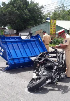 Vụ TNGT liên hoàn tại Bình Dương: Do xe ba gác đi lấn làn