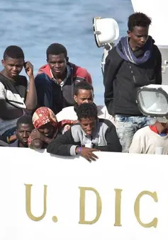 UNHCR kêu gọi Italy cho phép người di cư lên bờ