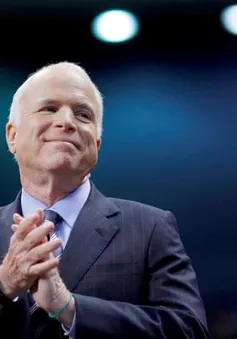 Việt Nam gửi lời chia buồn sâu sắc tới gia quyến Thượng nghị sỹ John McCain