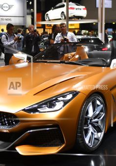 120 năm phát triển của triển lãm Paris Motor Show