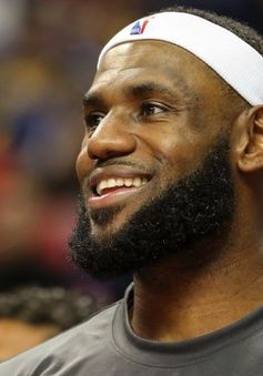 Lebron James dành tặng món quà cho trường I Promise