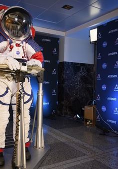 NASA ra mắt mẫu trang phục mới dành cho các phi hành gia