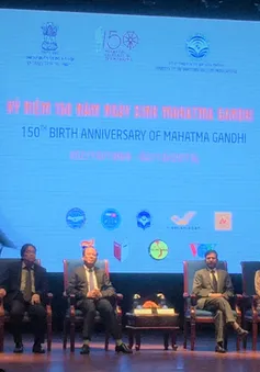 Kỷ niệm 150 năm ngày sinh lãnh tụ Ấn Độ Mahatma Gandhi tại Hà Nội