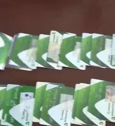 Hàng trăm công nhân bị cầm nợ bằng thẻ ATM