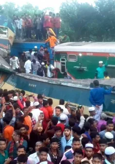 Tai nạn tàu hỏa tại Bangladesh, hàng chục người thương vong