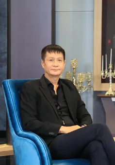Đạo diễn Lê Hoàng: “Phụ nữ đi bar, uống rượu, hút thuốc sành điệu là những người dễ ngoại tình"