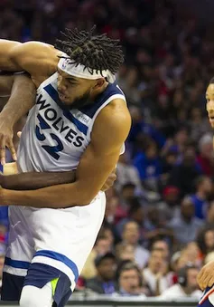 NBA ra án phạt cho Karl Anthony Towns và Joel Embiid