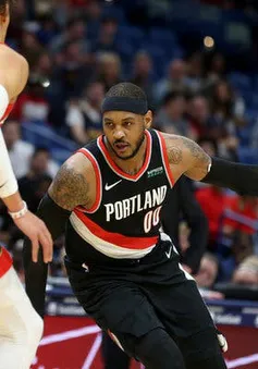 Carmelo Anthony ghi 10 điểm trong ngày trở lại NBA