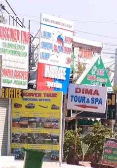 Bình Thuận chấn chỉnh biển hiệu quảng cáo bằng tiếng nước ngoài