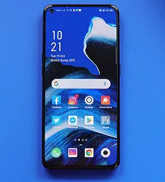 Oppo Reno 3 sẽ có màn hình đục lỗ?