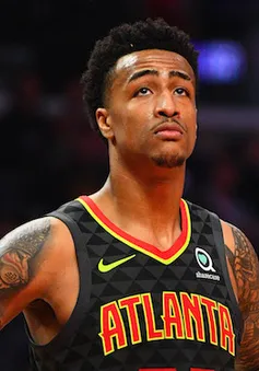 Trung phong John Collins nhận án phạt nặng từ NBA