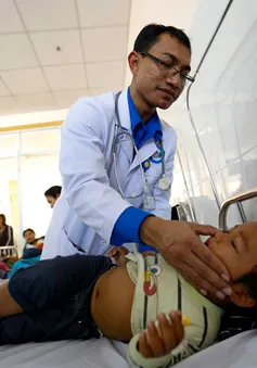 Lâm Đồng: Hơn 100 người ngộ độc thực phẩm do ăn đồ từ thiện?